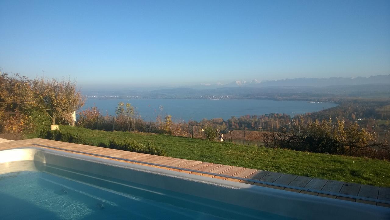 Bed and Breakfast Swiss Borzoi House à Vully-les-Lacs Extérieur photo